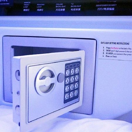 Time Capsule Hotel Джорджтаун Экстерьер фото